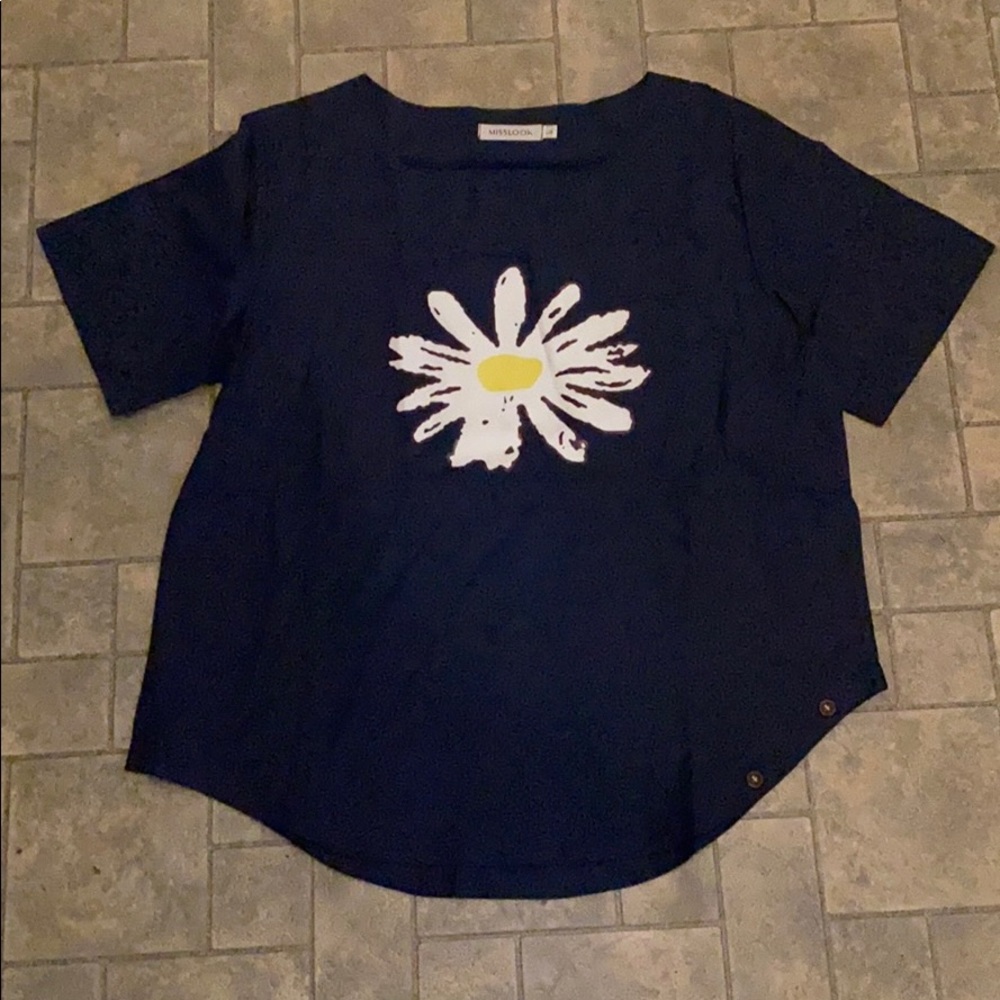 T shirt brand new never worn